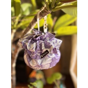 画像: シュシュ付きトリーツポーチ